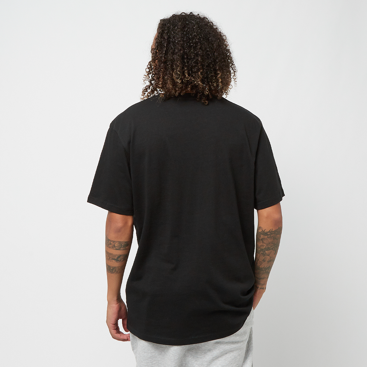 SNIPES Serif Logo Tee T-shirts Kleding Black maat: XS beschikbare maaten:XS S M L XL