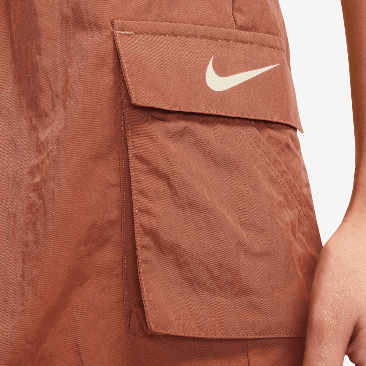 Nike Sportswear Essential Woven High-rise Shorts Sportshorts Dames burnt sunrise sail maat: XS beschikbare maaten:XS S M L